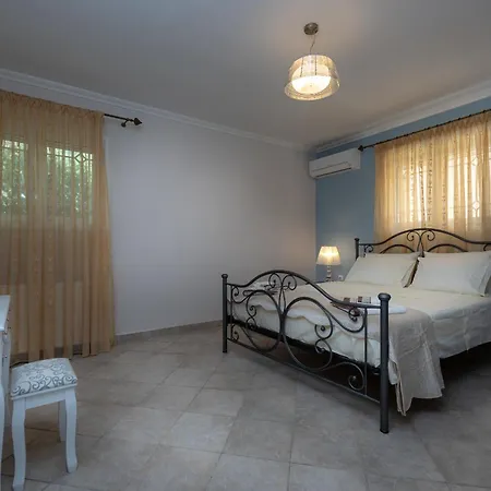 Erato Tsilivi (Zakynthos)